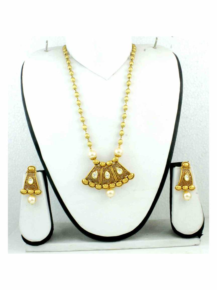 LONG NECKLACE SET WITH PENDANT IN CHECKERED POLKI STYLE | DESIGN - 11640