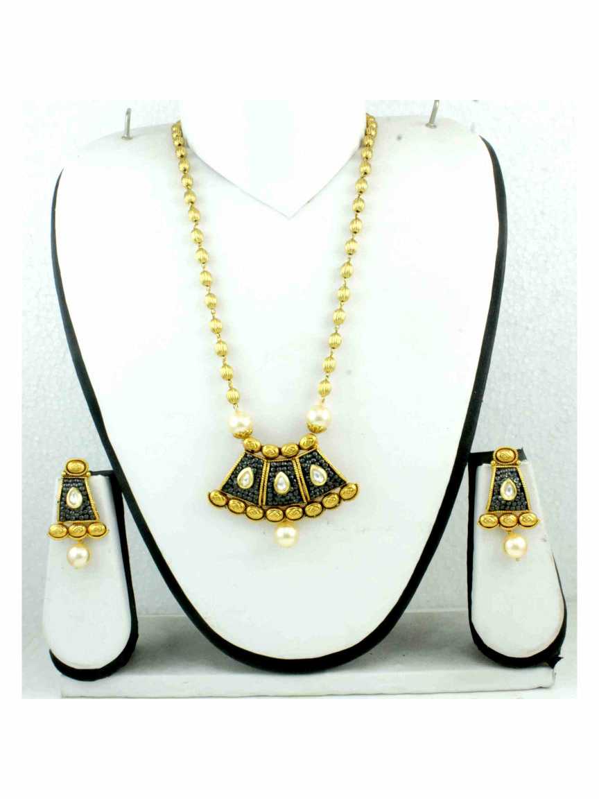 checkered_polki-pendant_er_mala-PMCK11640BKHG