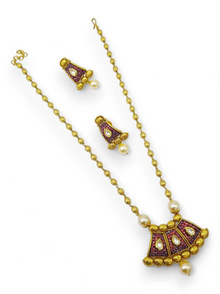 checkered_polki-pendant_er_mala-PMCK11640RDHG