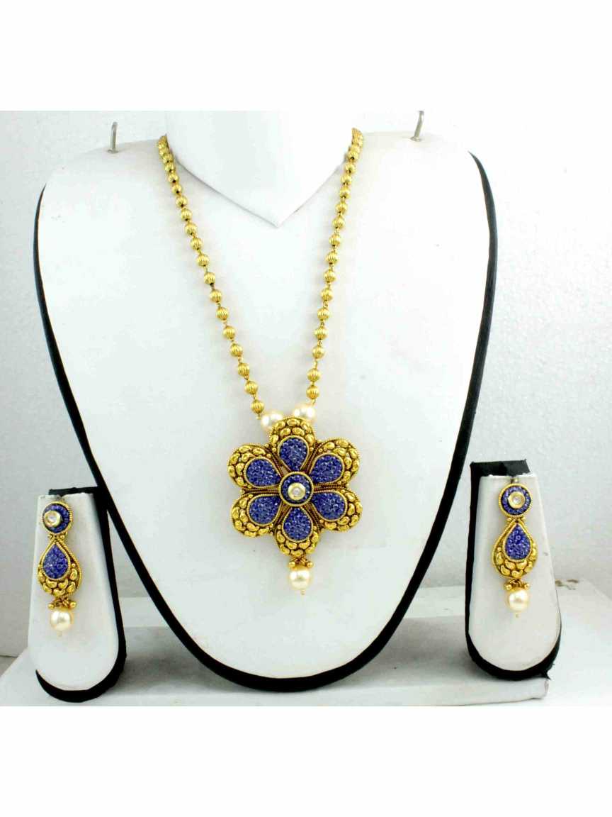 checkered_polki-pendant_er_mala-PMCK12232BLHG