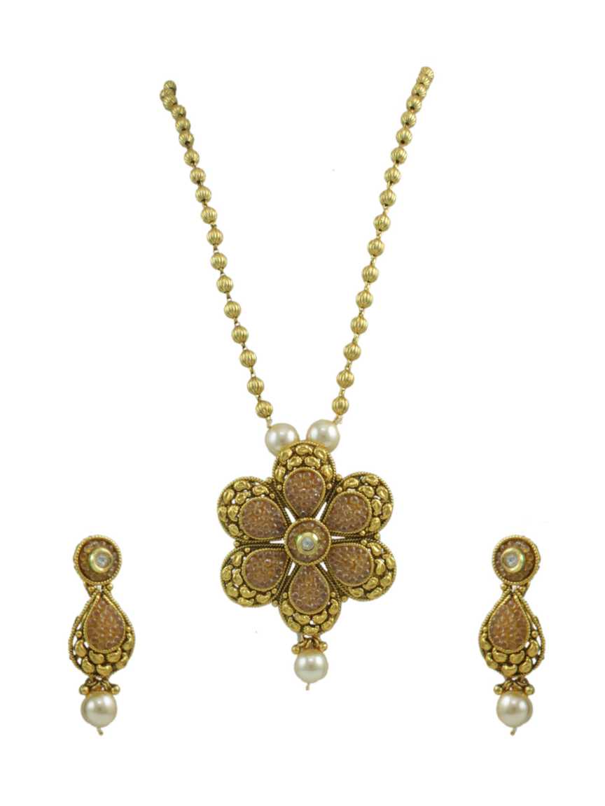 checkered_polki-pendant_er_mala-PMCK12232CPHG