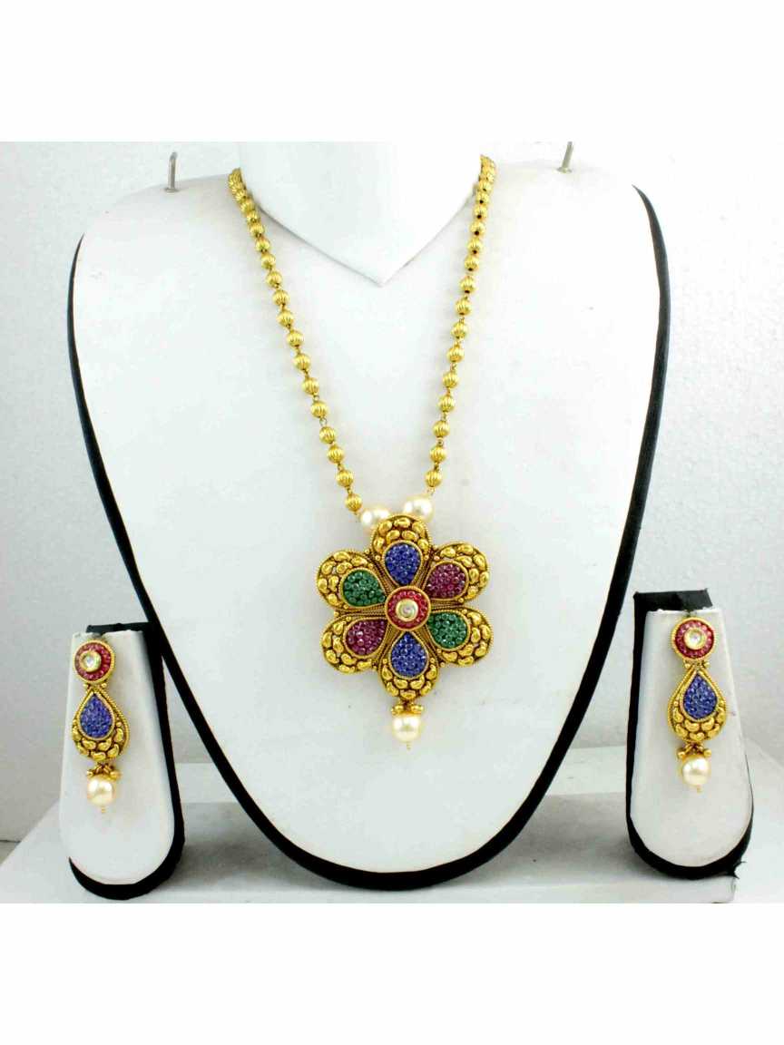 checkered_polki-pendant_er_mala-PMCK12232MUHG