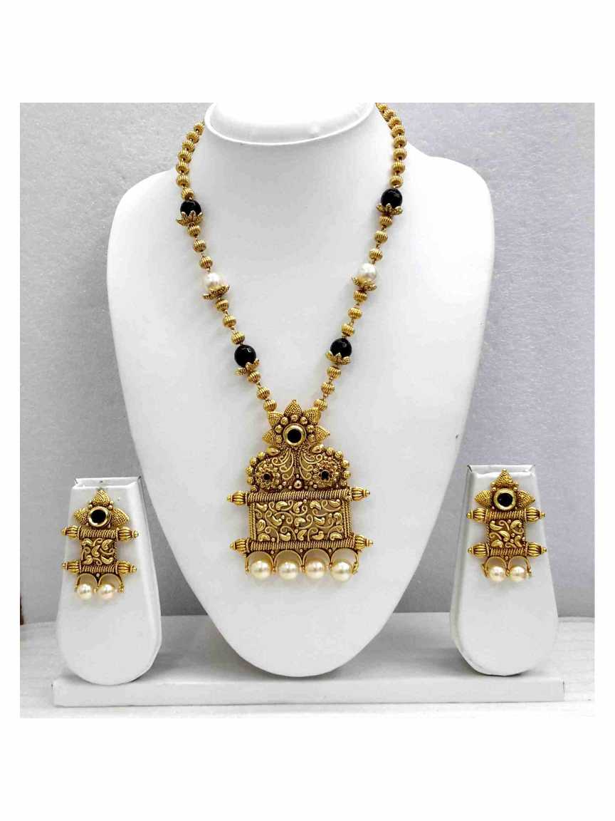LONG NECKLACE SET WITH PENDANT in CHECKERED POLKI Style | Design - 13765