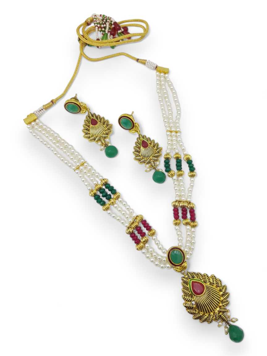 LONG NECKLACE SET WITH PENDANT IN CHECKERED POLKI STYLE | DESIGN - 14625