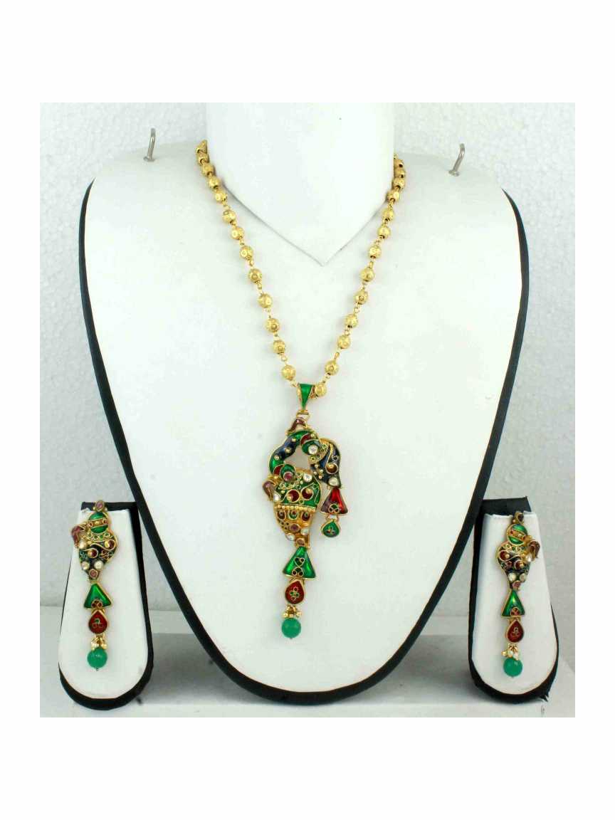 LONG NECKLACE SET WITH PENDANT in JADAU KUNDAN Style | Design - 10958