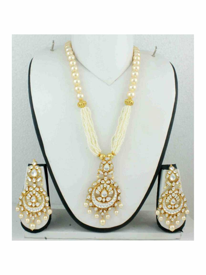 LONG NECKLACE SET WITH PENDANT in JADAU KUNDAN Style | Design - 11247