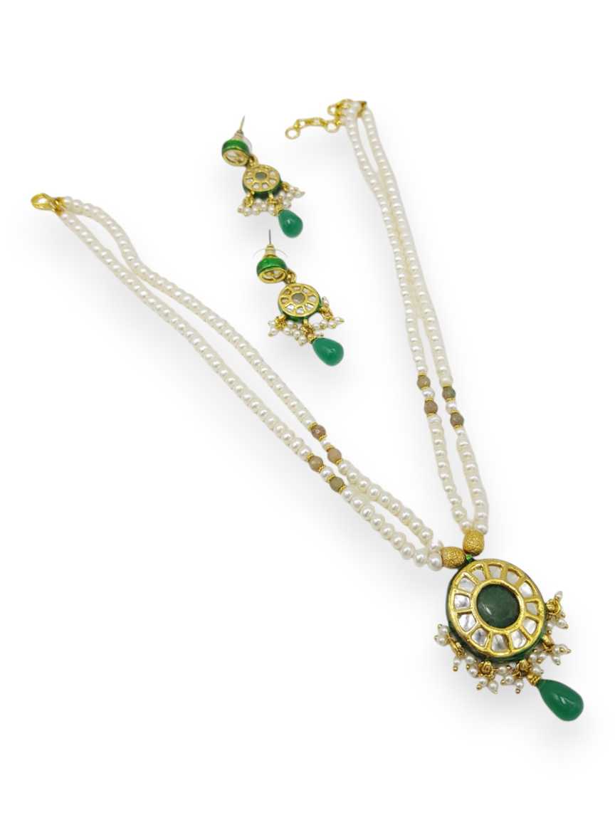 LONG NECKLACE SET WITH PENDANT IN JADAU KUNDAN STYLE | DESIGN - 11260
