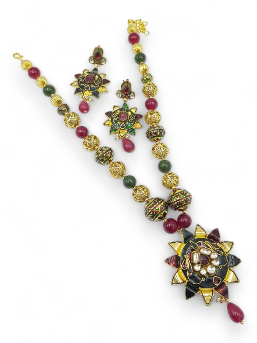 LONG NECKLACE SET WITH PENDANT IN JADAU KUNDAN STYLE | DESIGN - 11261