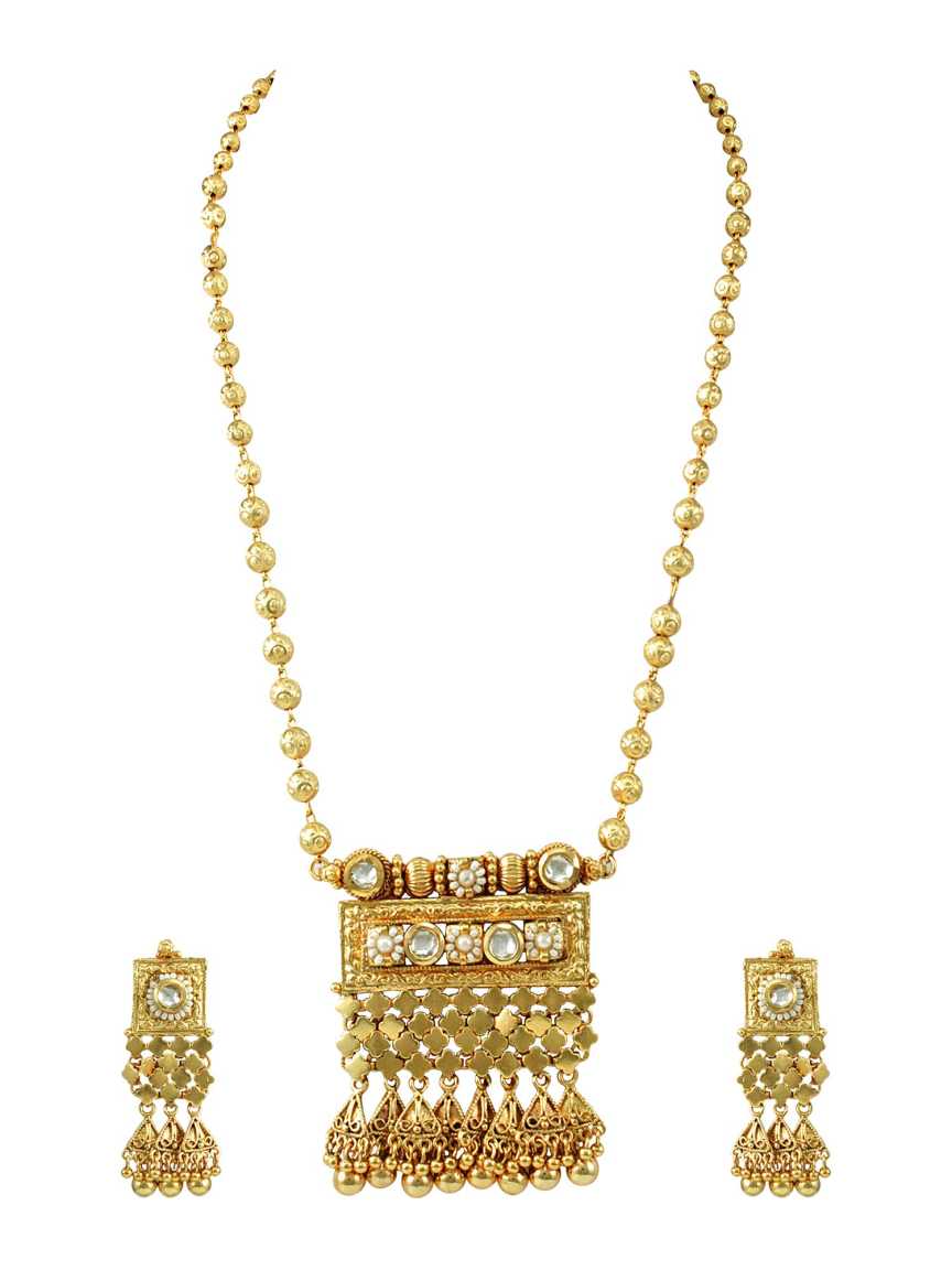 LONG NECKLACE SET WITH PENDANT in JADAU KUNDAN Style | Design - 13396