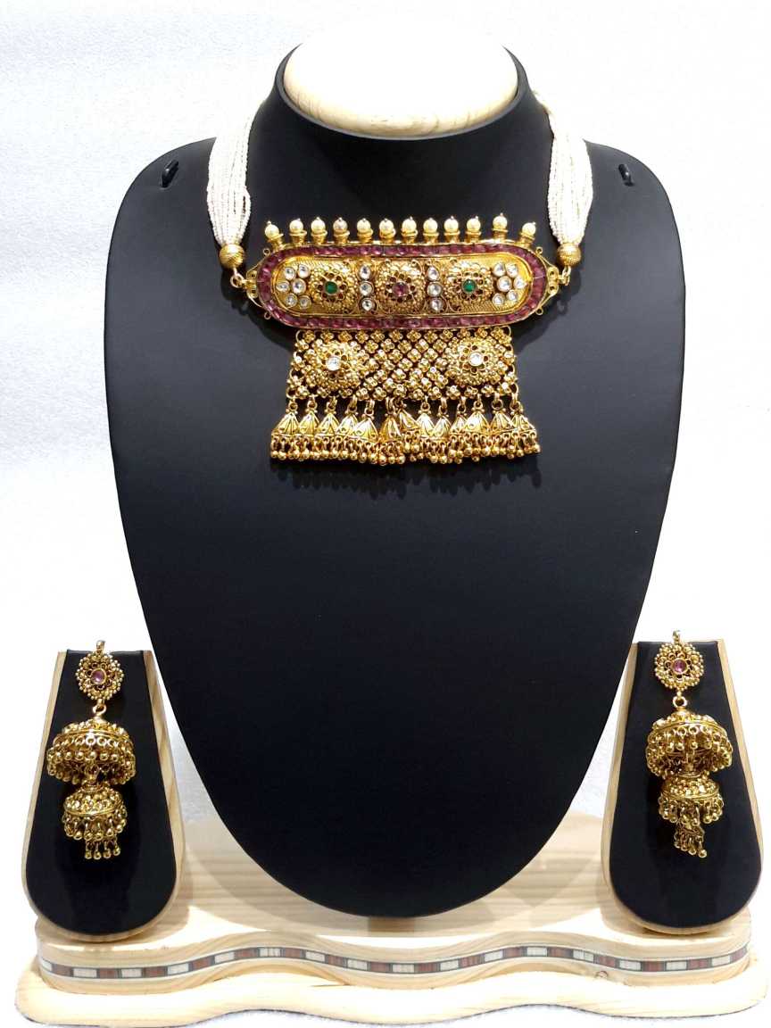 LONG NECKLACE SET WITH PENDANT in JADAU KUNDAN Style | Design - 14950
