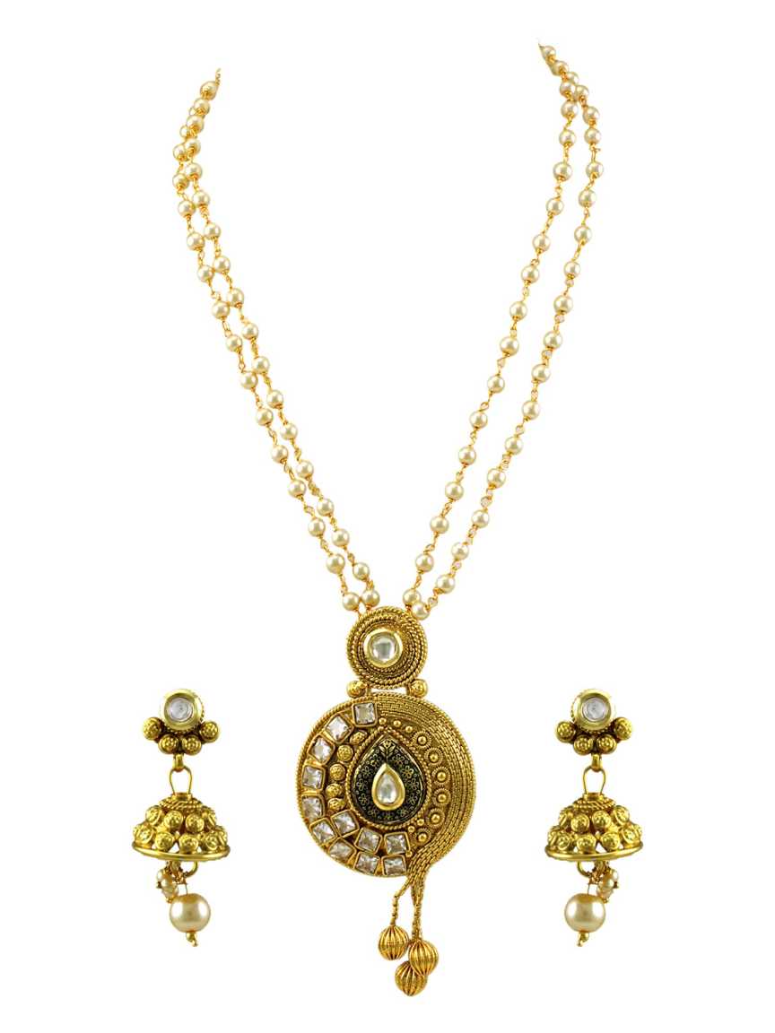 LONG NECKLACE SET WITH PENDANT in JADAU KUNDAN Style | Design - 15181