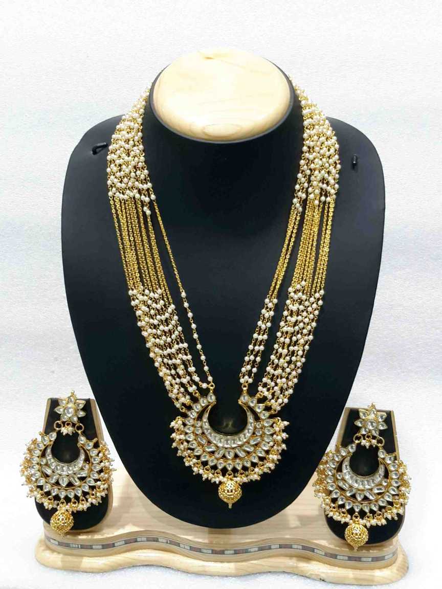 LONG NECKLACE SET WITH PENDANT in JADAU KUNDAN Style | Design - 15781