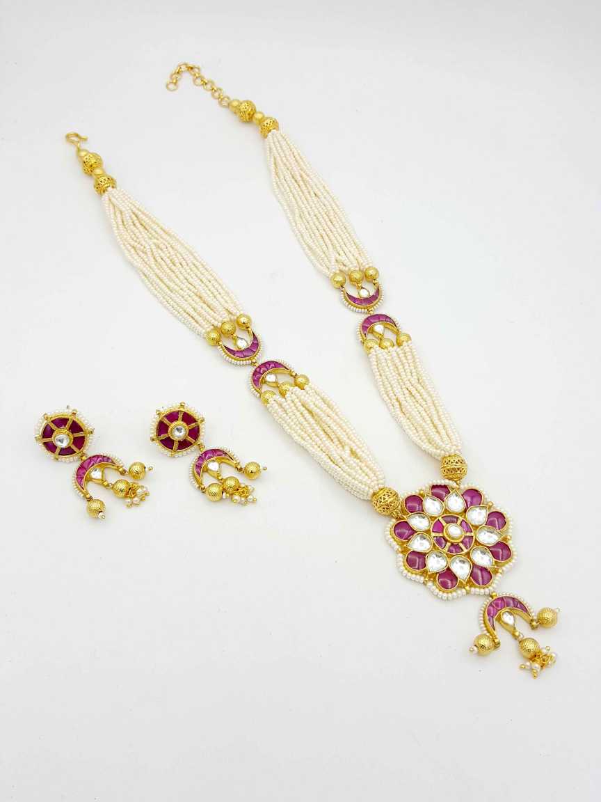 LONG NECKLACE SET WITH PENDANT in JADAU KUNDAN Style | Design - 18509