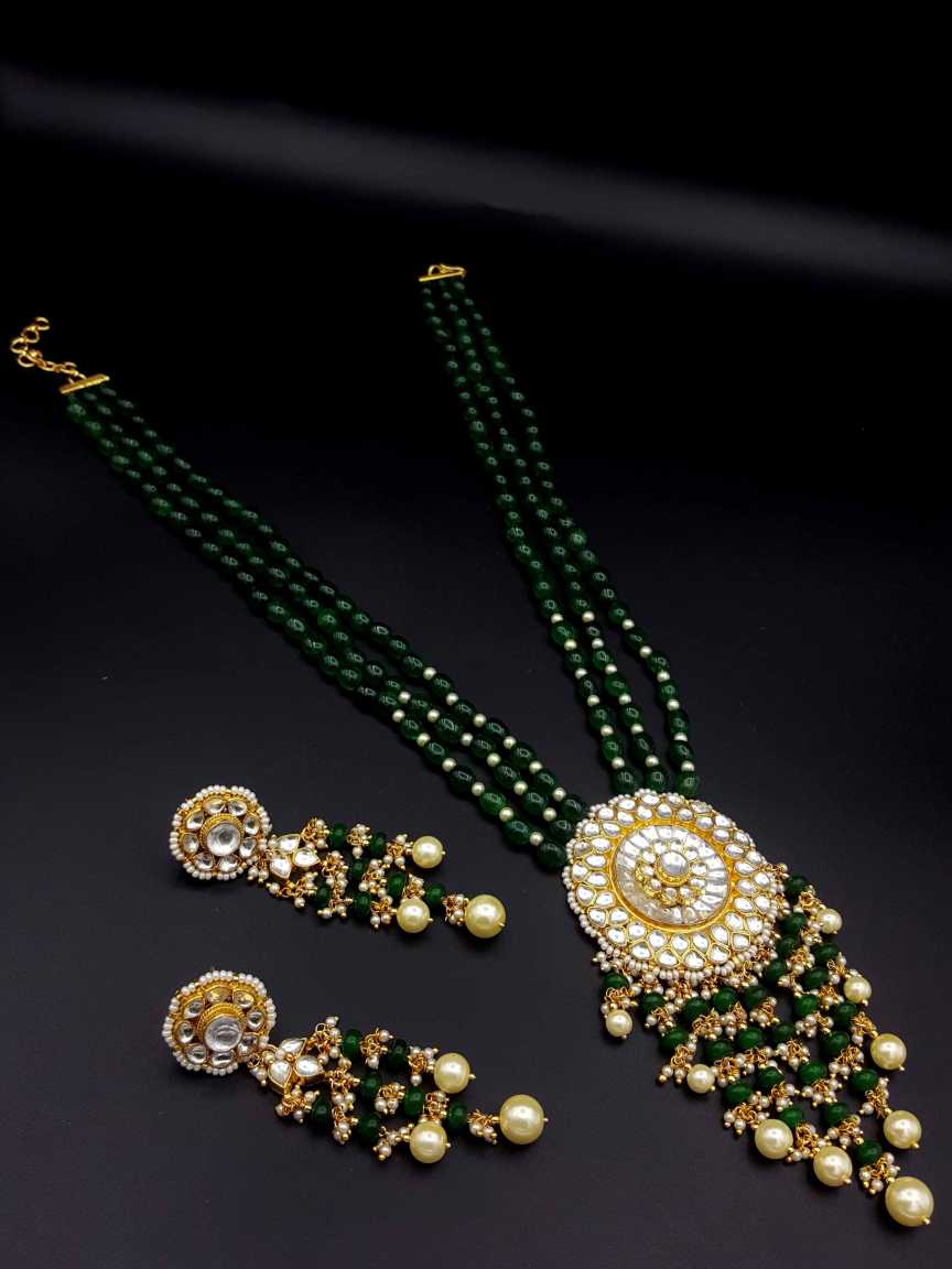 LONG NECKLACE SET WITH PENDANT in JADAU KUNDAN Style | Design - 18646