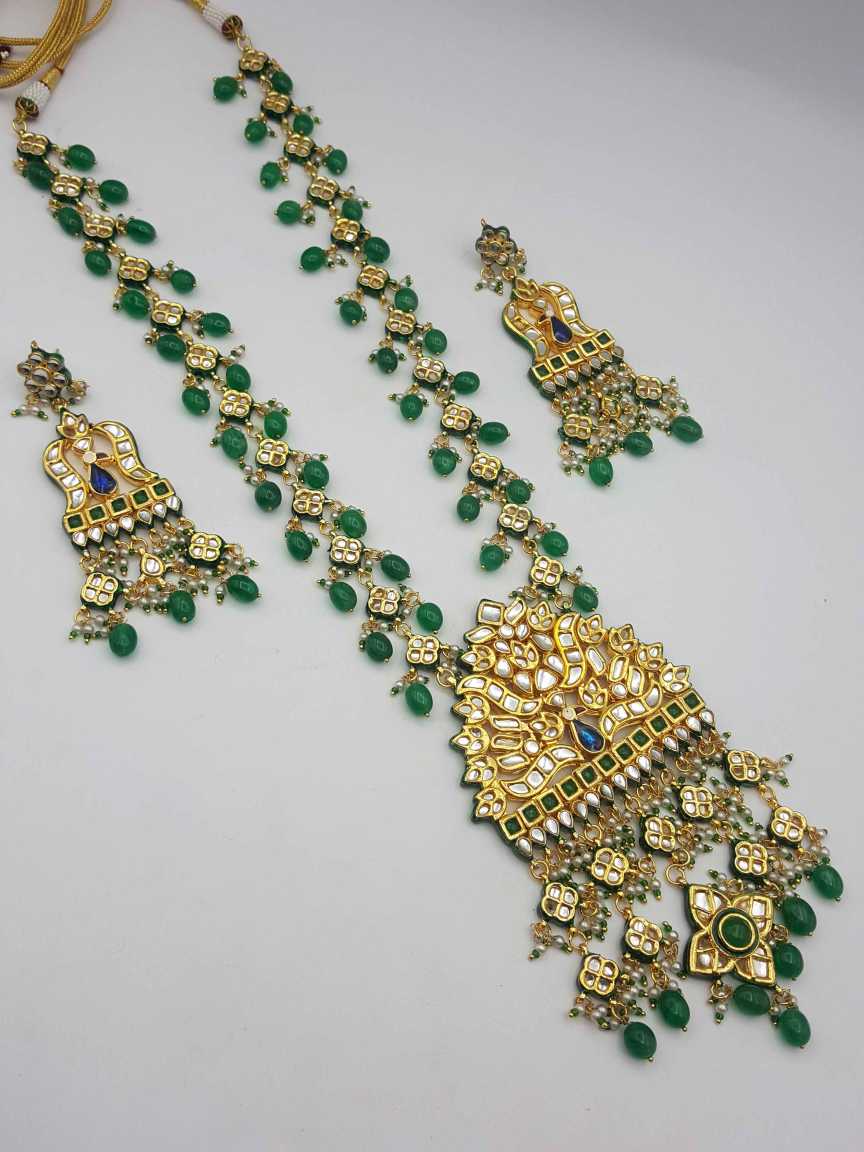 LONG NECKLACE SET WITH PENDANT in JADAU KUNDAN Style | Design - 19649