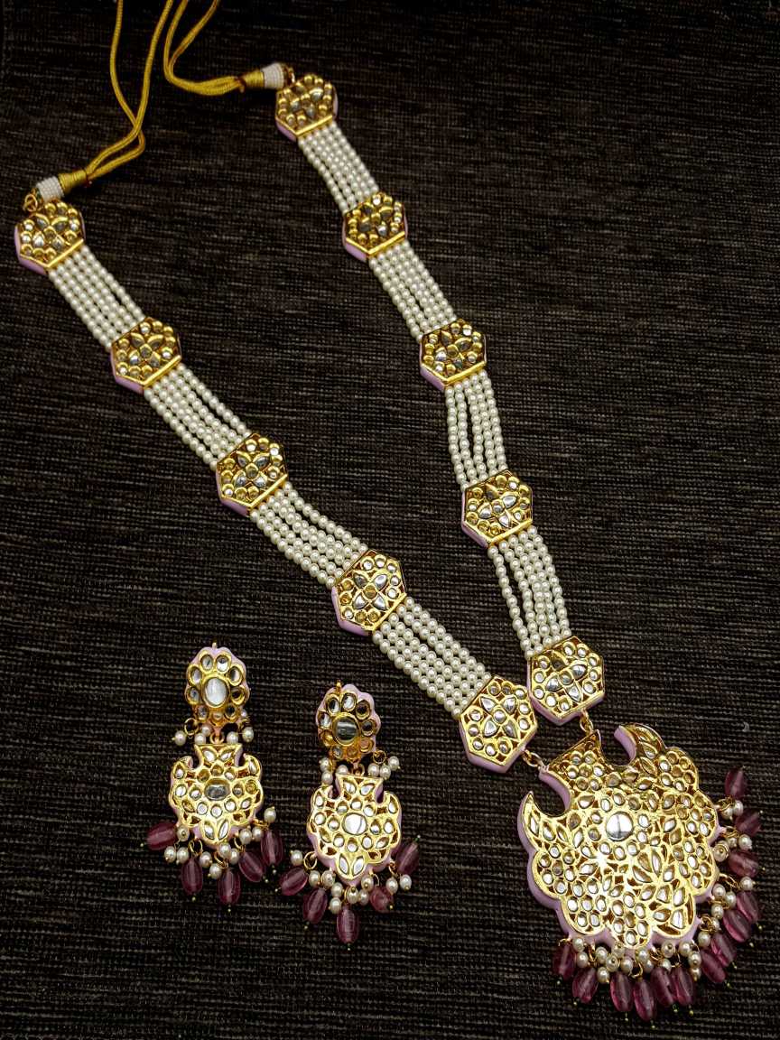 LONG NECKLACE SET WITH PENDANT in JADAU KUNDAN Style | Design - 20097