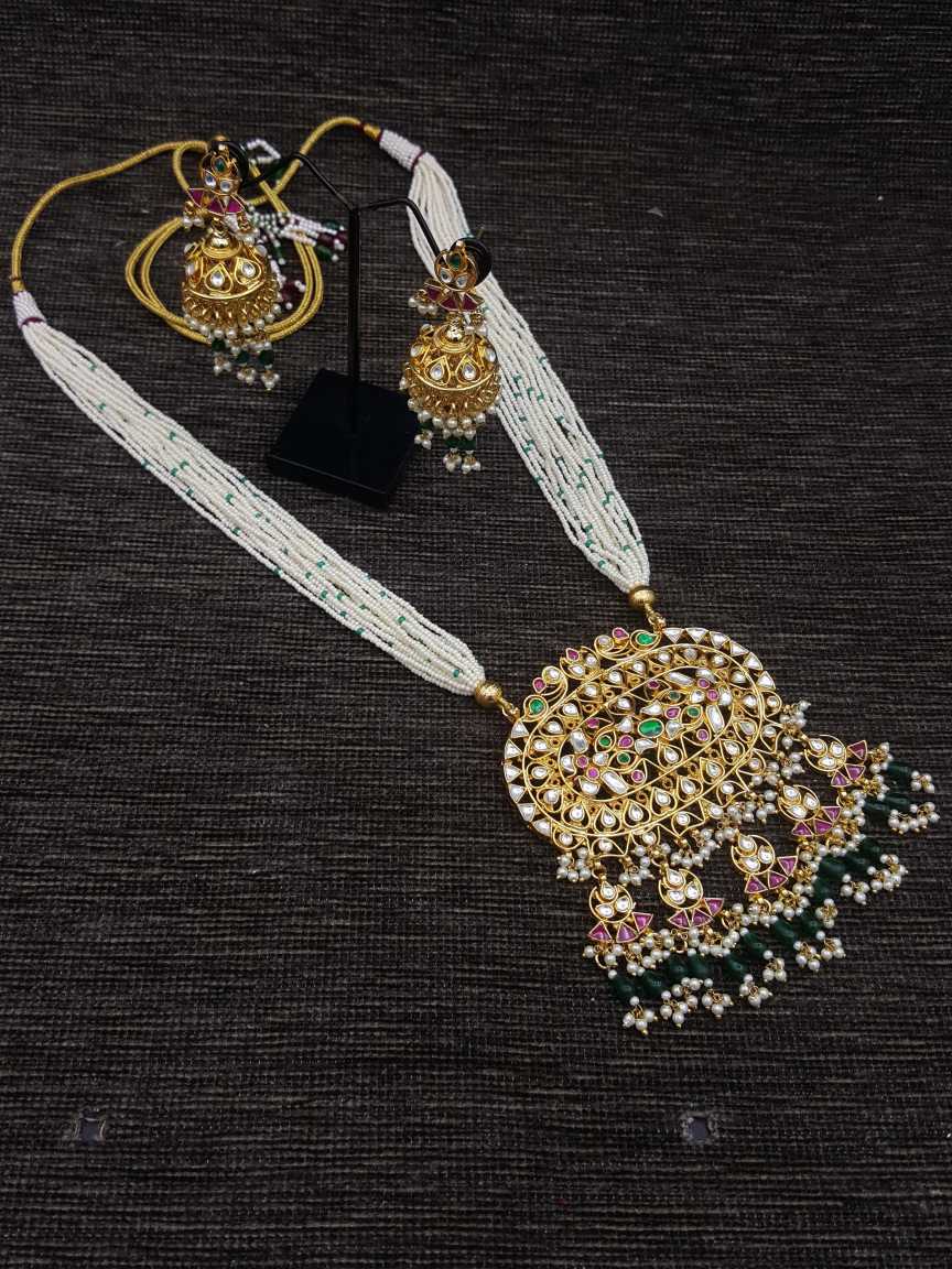 LONG NECKLACE SET WITH PENDANT in JADAU KUNDAN Style | Design - 20737
