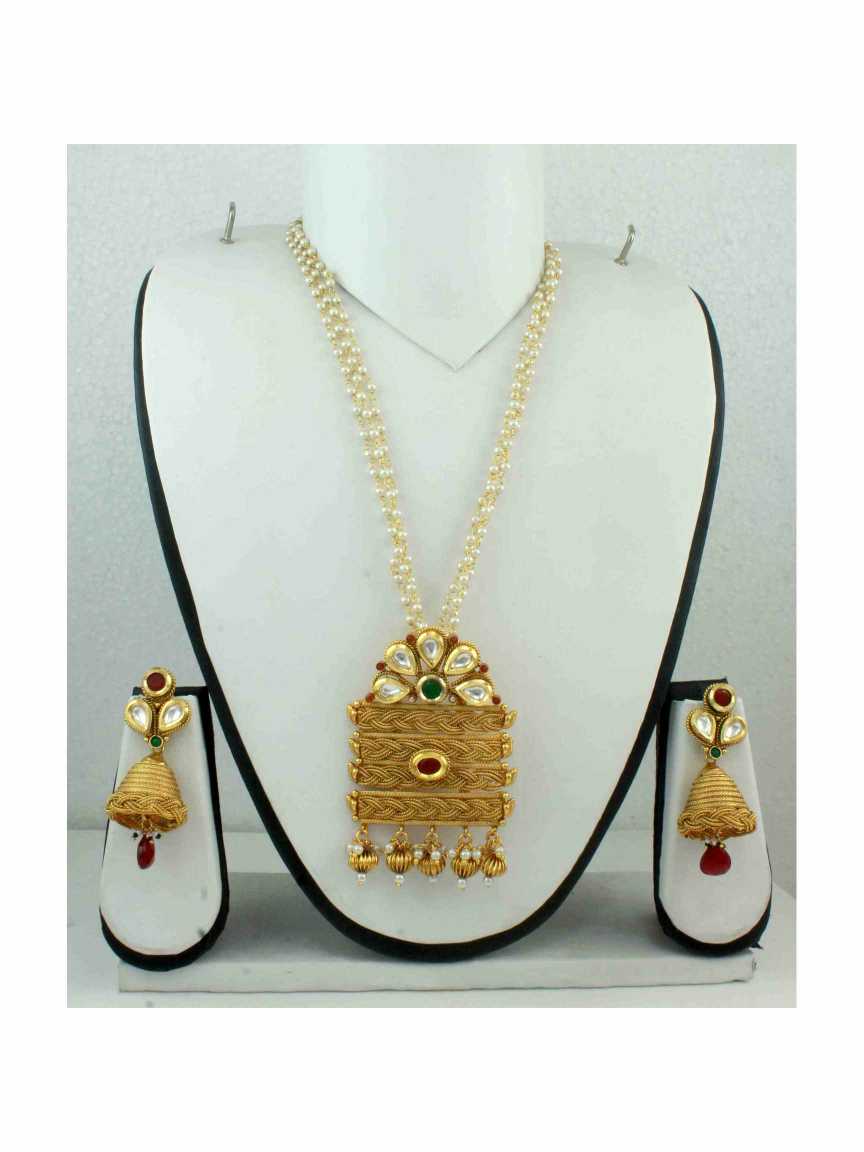 gold-pendant_er_mala-PMPG10873EYHG