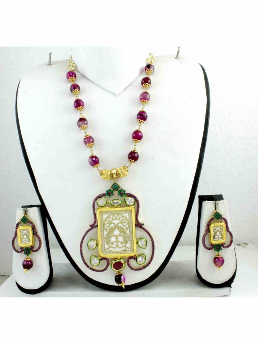 theva-pendant_er_mala-PMTV12230WHRBHG