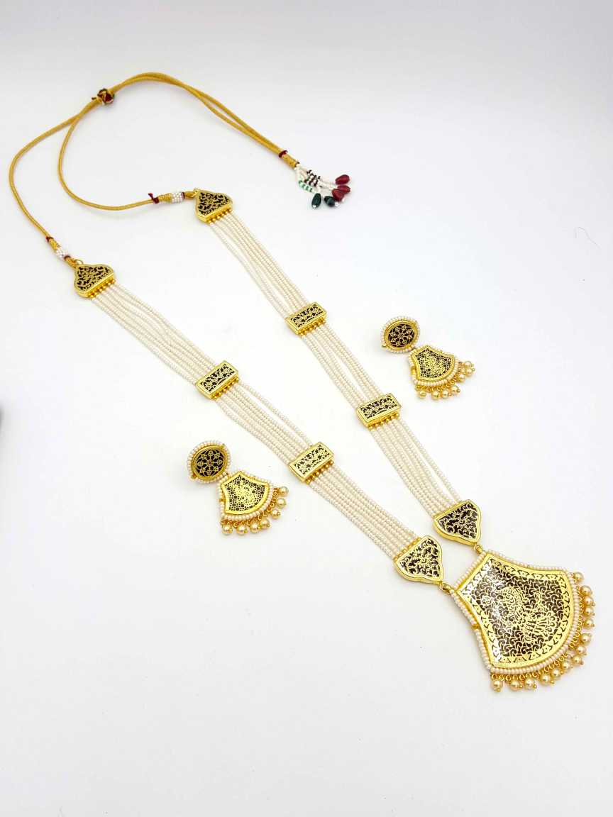 theva-pendant_er_mala-PMTV18795BKHG