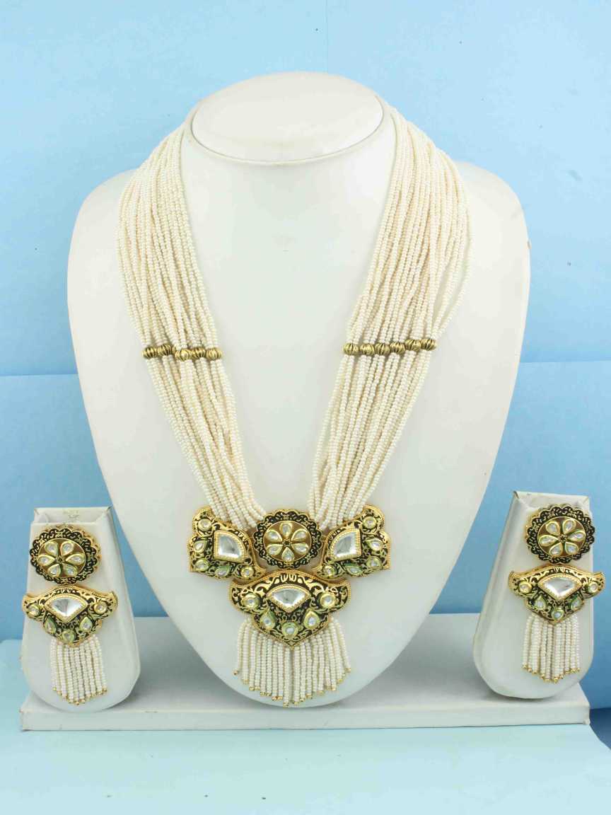LONG NECKLACE SET WITH PENDANT in VILANDI KUNDAN Style | Design - 16361