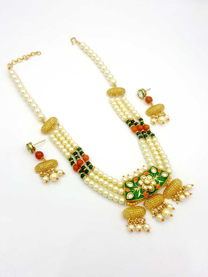 LONG NECKLACE SET WITH PENDANT in VILANDI KUNDAN Style | Design - 16835