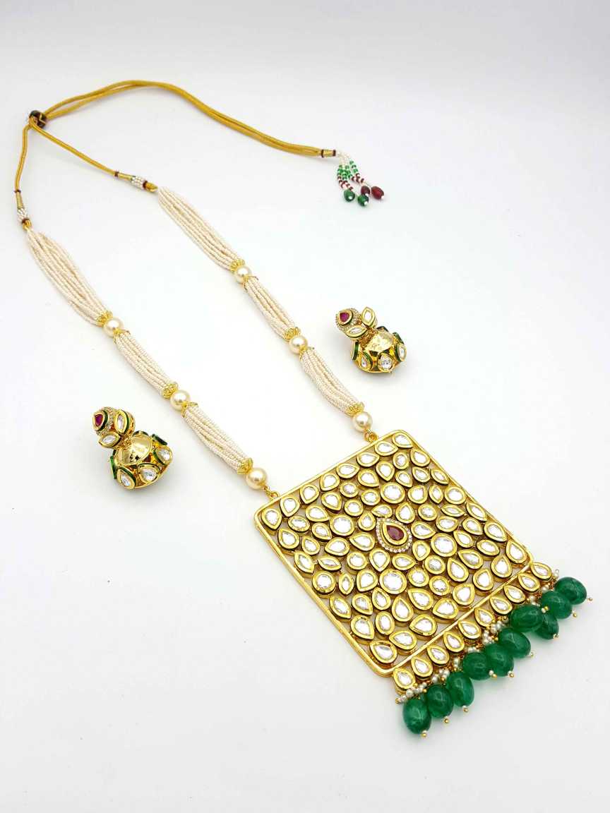 LONG NECKLACE SET WITH PENDANT in VILANDI KUNDAN Style | Design - 17592