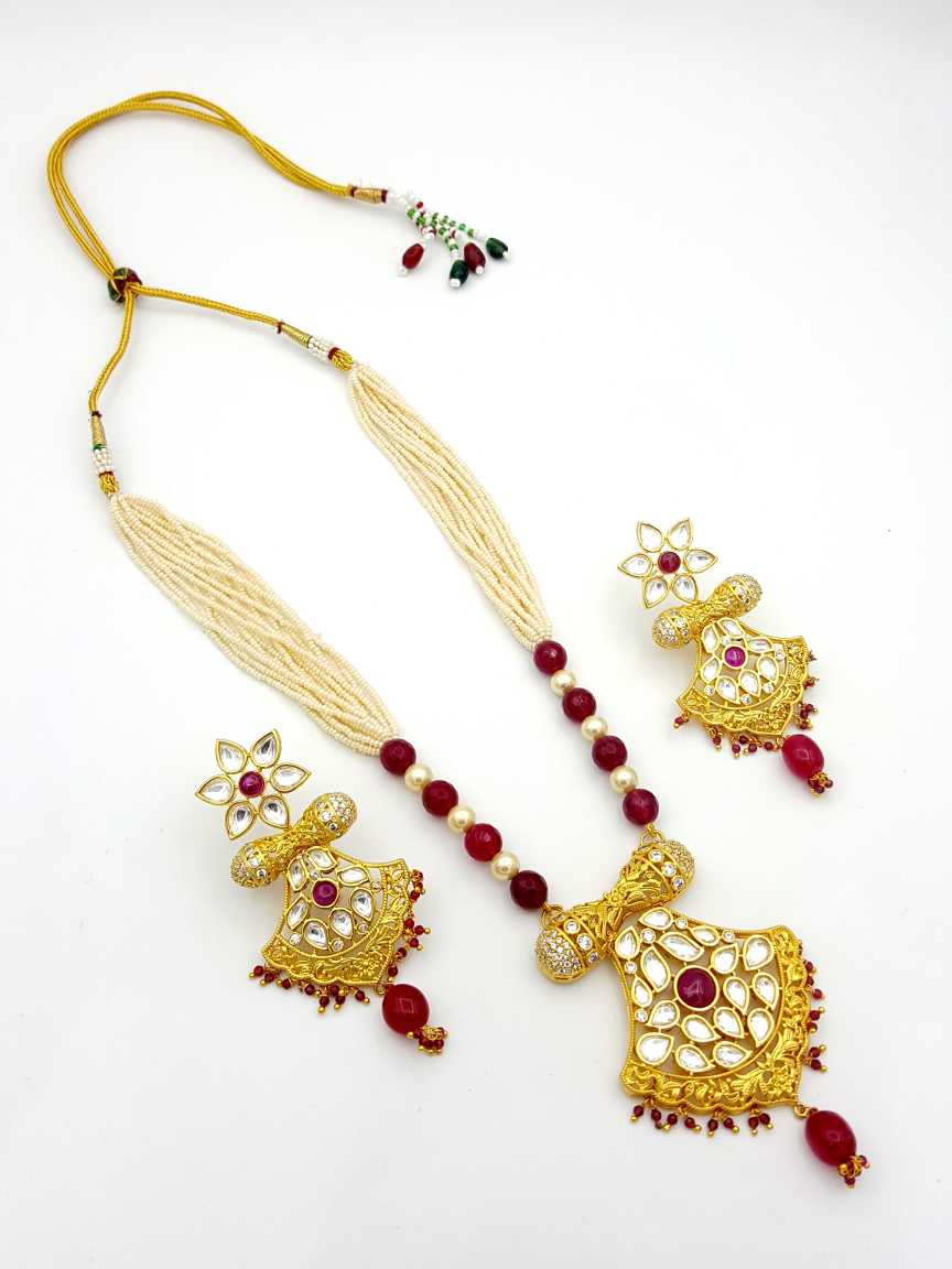 LONG NECKLACE SET WITH PENDANT in VILANDI KUNDAN Style | Design - 17742