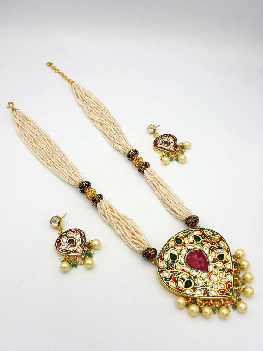LONG NECKLACE SET WITH PENDANT in VILANDI KUNDAN Style | Design - 18065