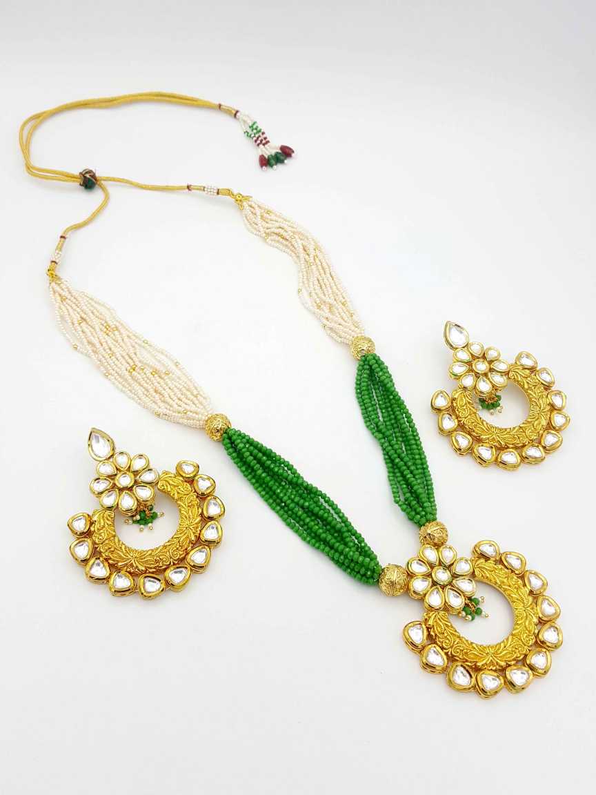 LONG NECKLACE SET WITH PENDANT in VILANDI KUNDAN Style | Design - 18685