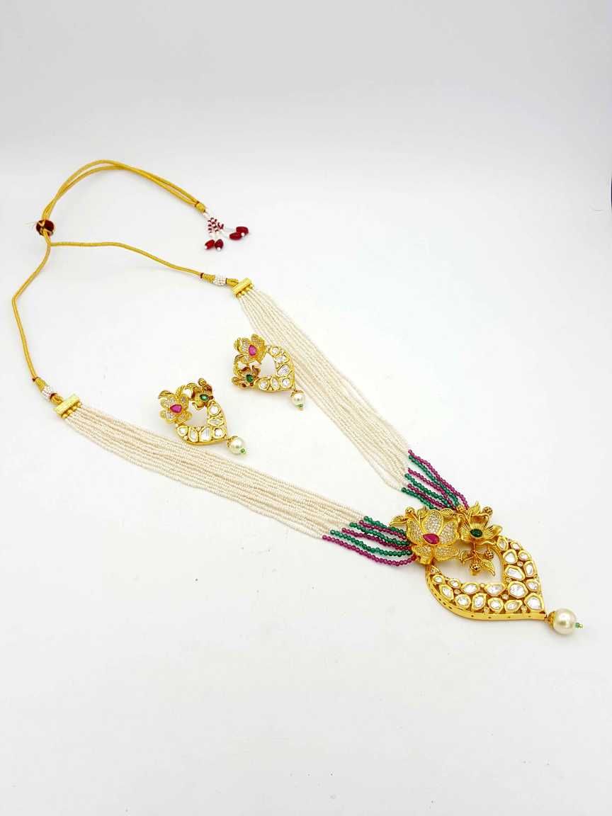 LONG NECKLACE SET WITH PENDANT in VILANDI KUNDAN Style | Design - 19402