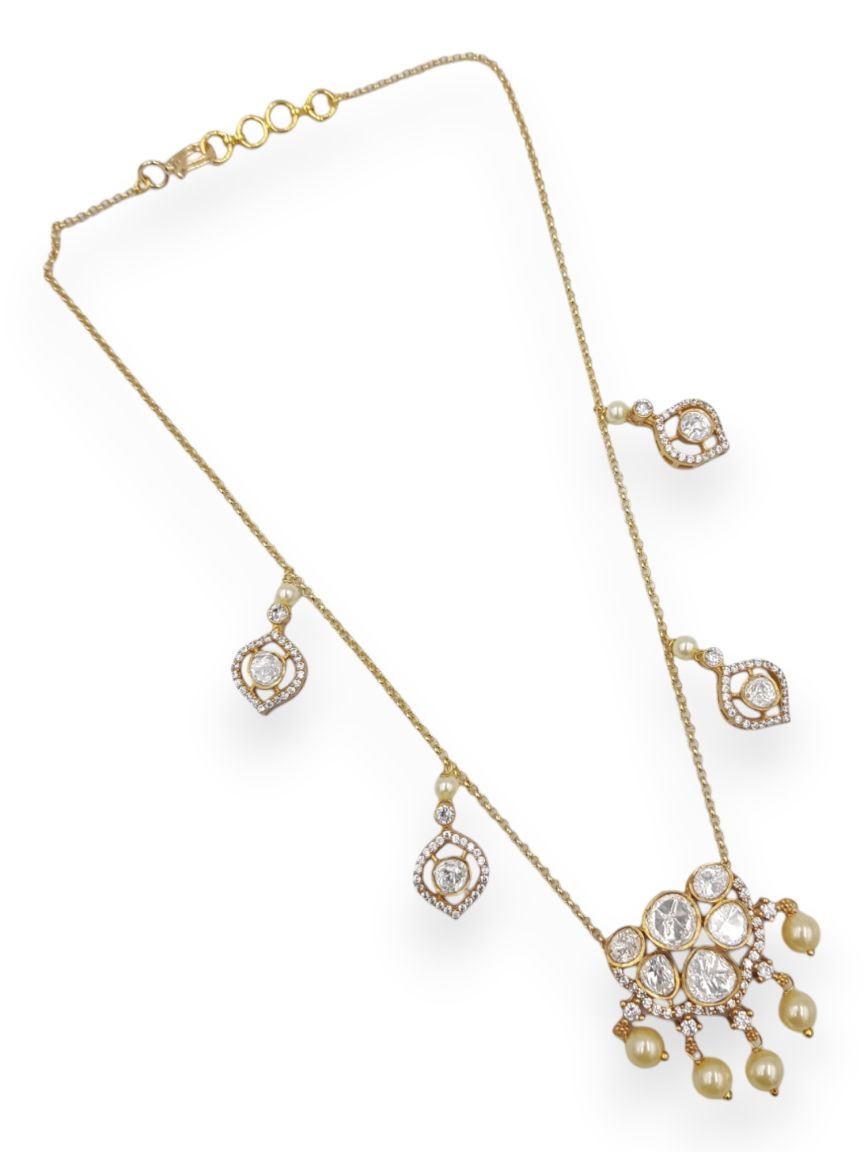 CHAIN PENDANT IN JADAU KUNDAN STYLE | DESIGN - 22976