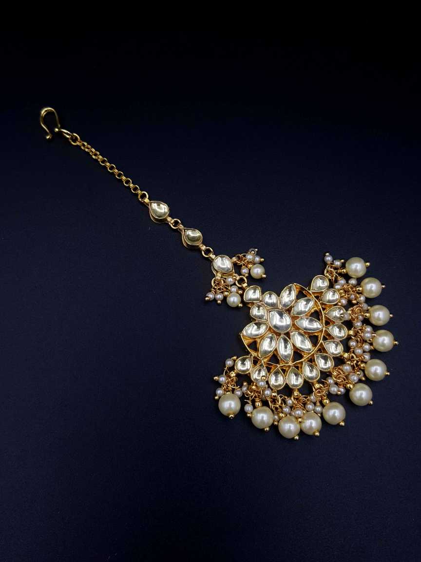 kundan-tika-TKKU18604TZPLHG