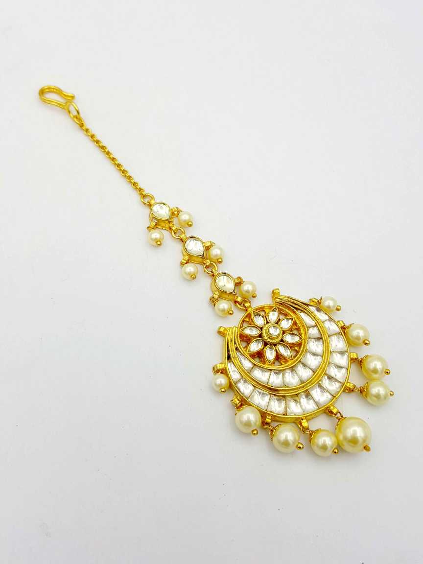 kundan-tika-TKKU18774TZHG