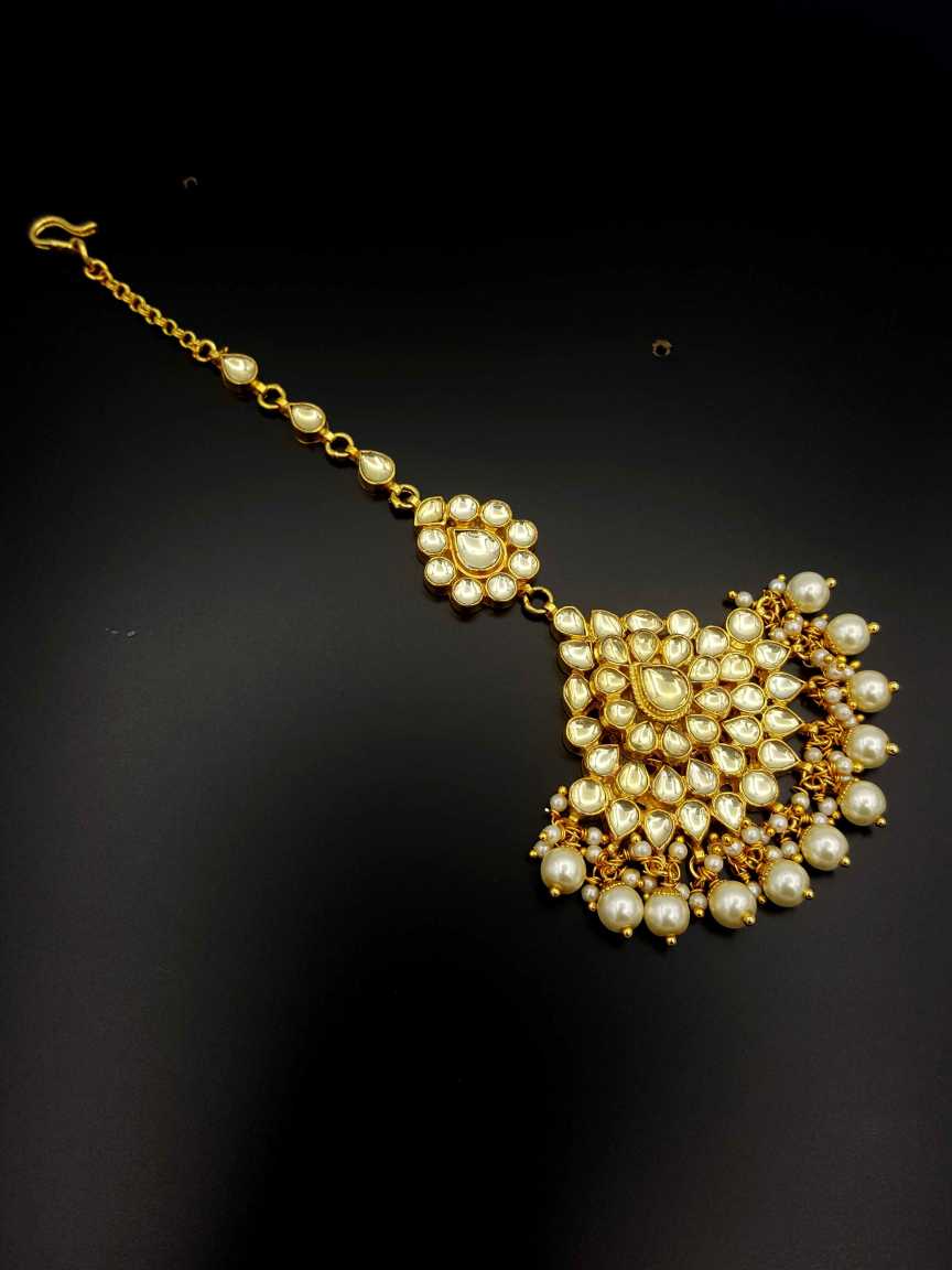 kundan-tika-TKKU19315TZPLHG