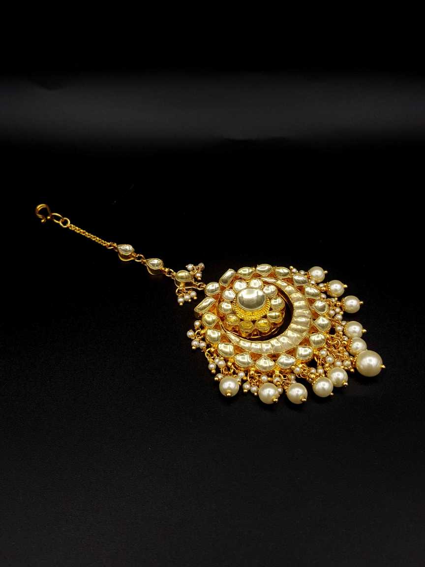 kundan-tika-TKKU19754TZGDHG