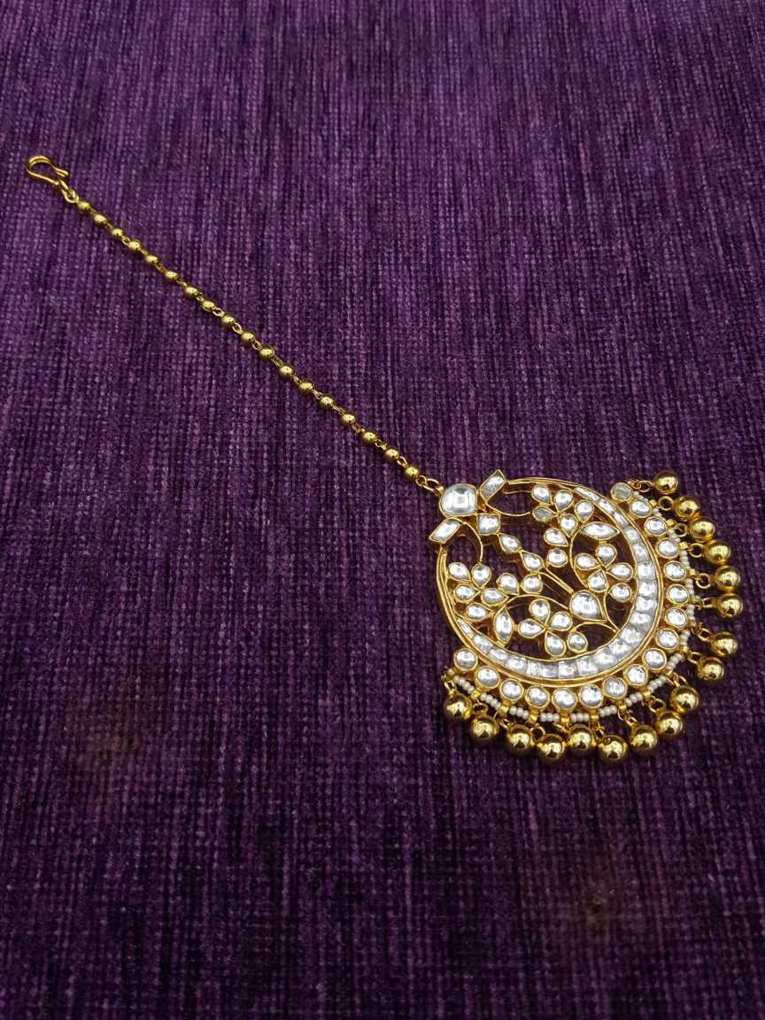 kundan-tika-TKKU20181CLGDHG