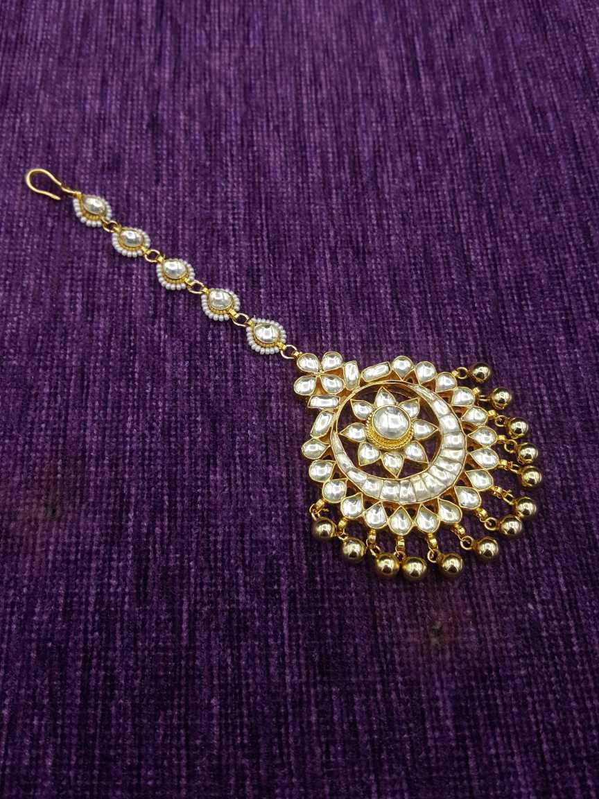 kundan-tika-TKKU20182TZGDHG