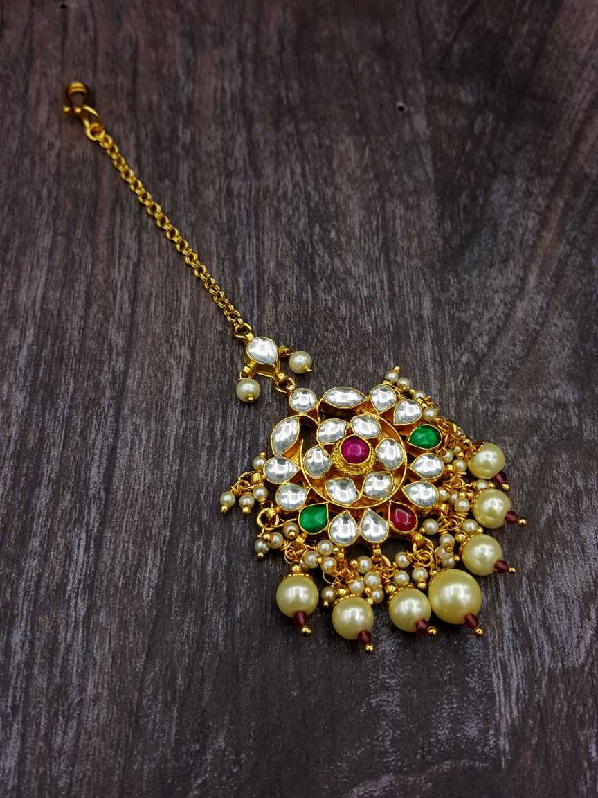 kundan-tika-TKKU20339GNRNHG