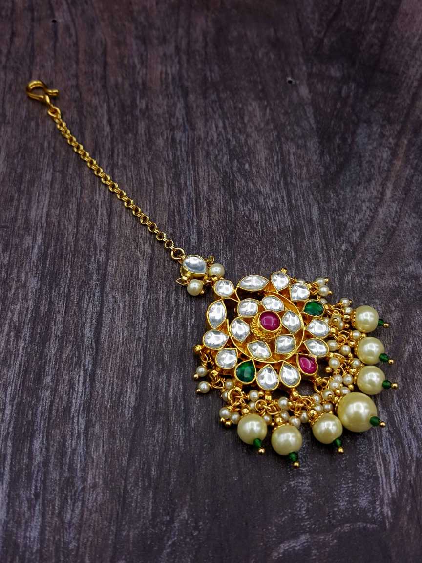 kundan-tika-TKKU20339RNGNHG