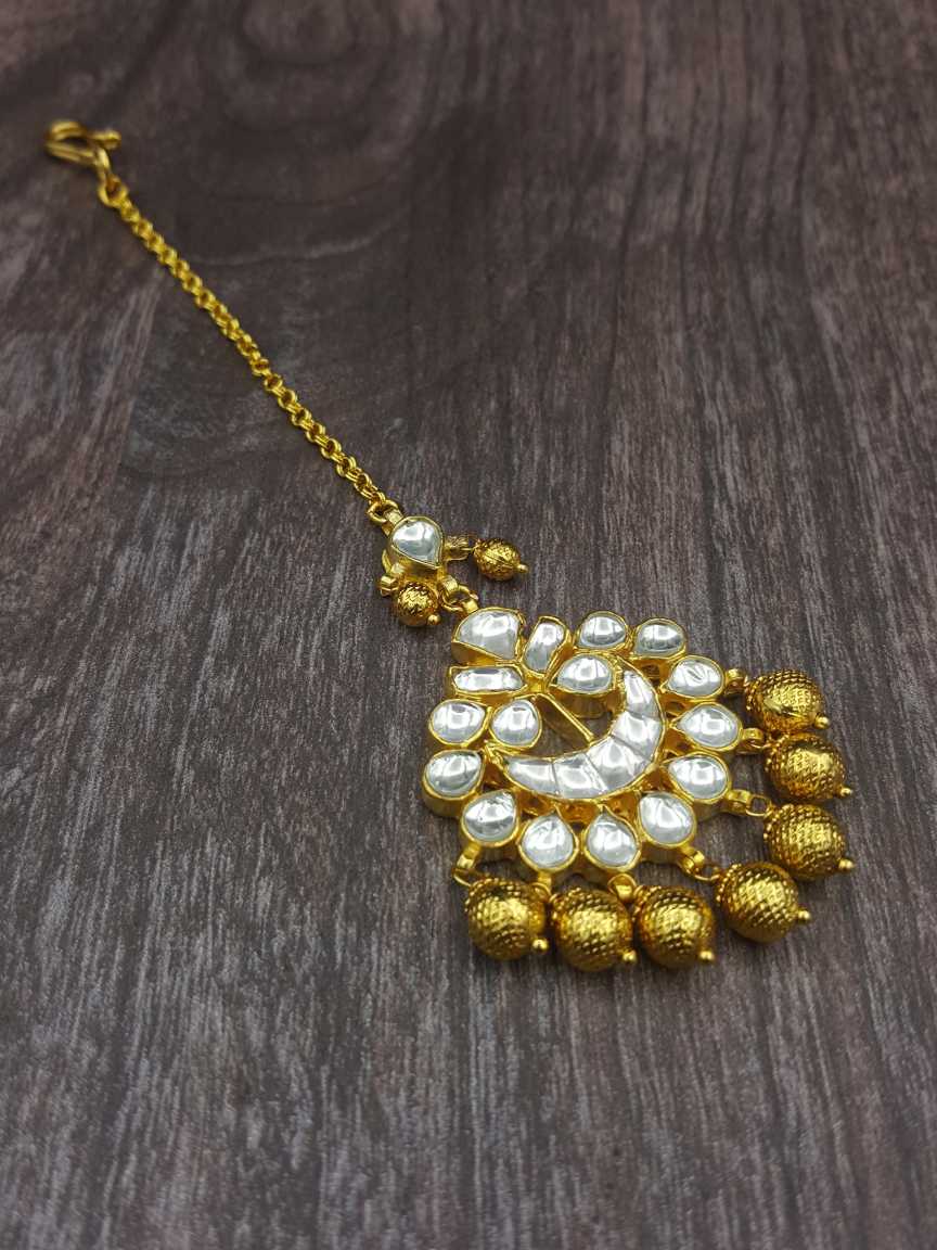 kundan-tika-TKKU20768GDHG
